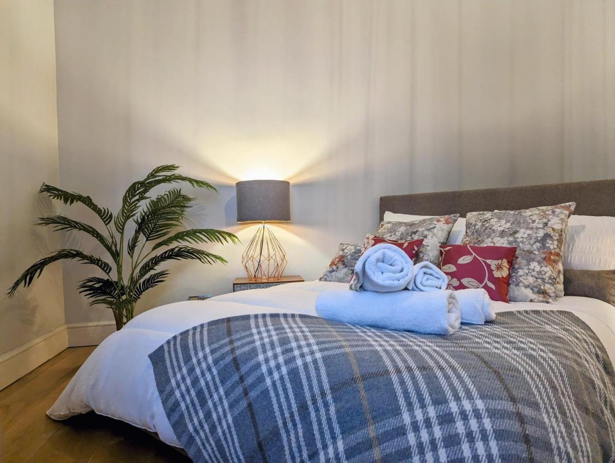 Gorgeous Apartment Wood Green Palmers Green Esterno foto