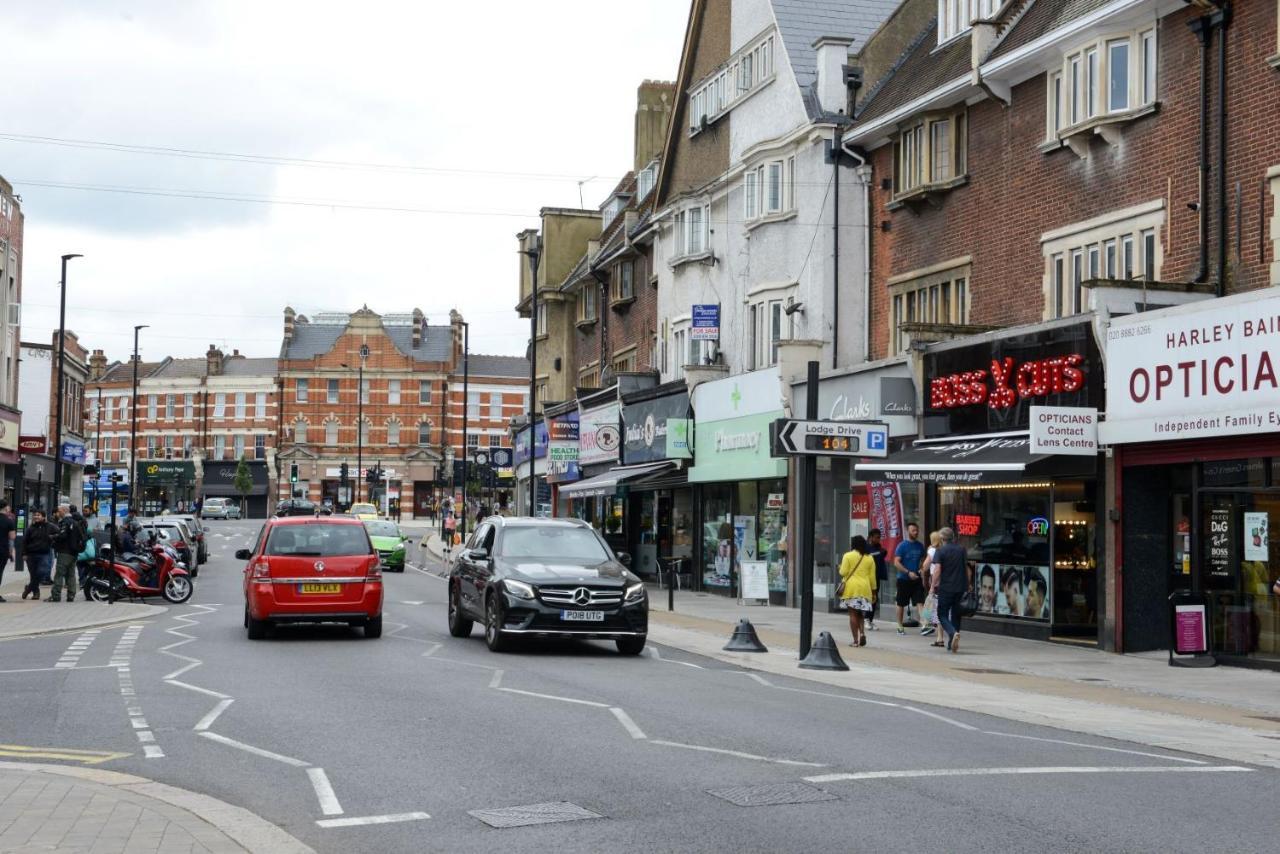 Gorgeous Apartment Wood Green Palmers Green Esterno foto