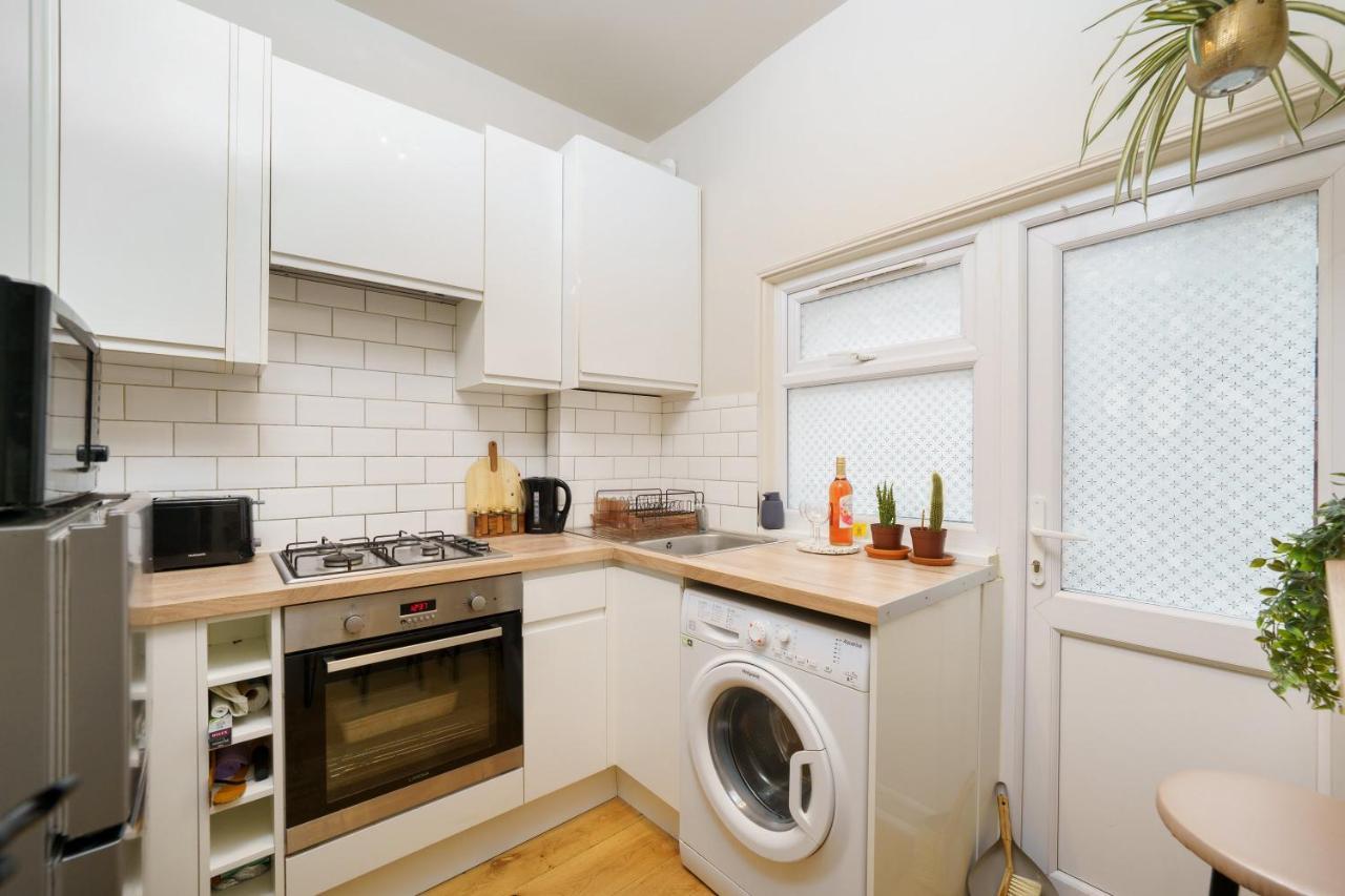 Gorgeous Apartment Wood Green Palmers Green Esterno foto
